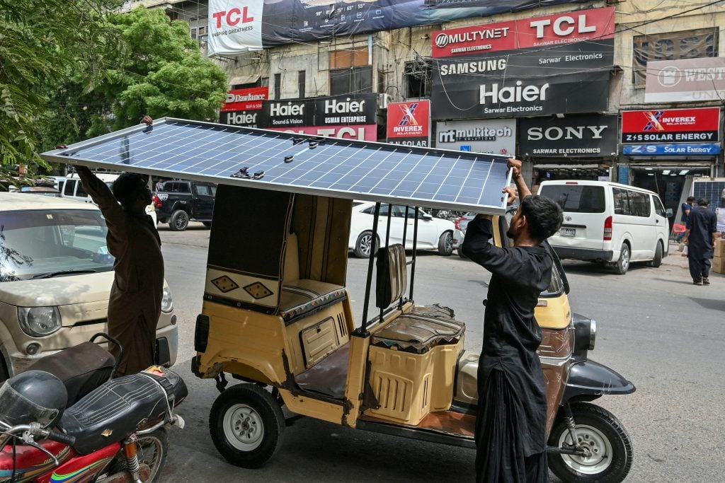 Africa aims to replicate Pakistan’s extraordinary solar success