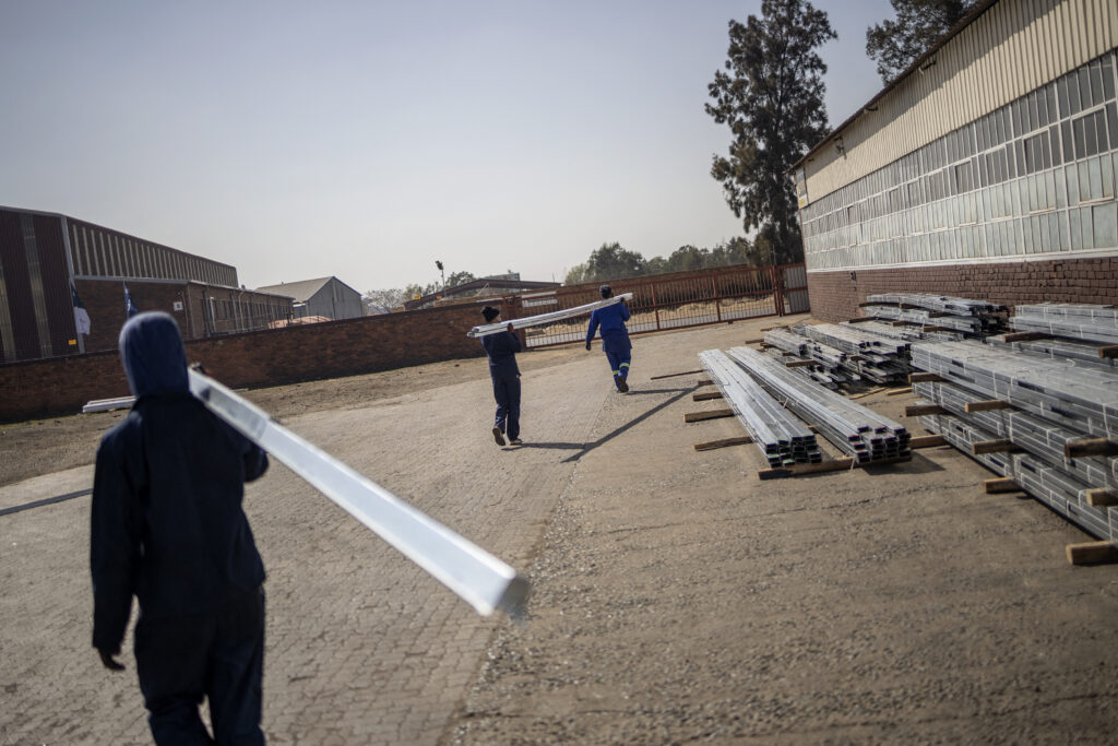 Stress and loneliness dog African workers, finds Gallup
