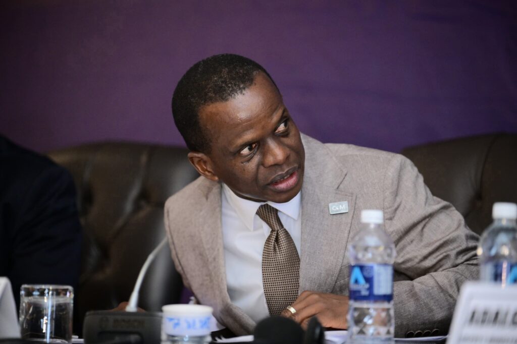 Governments analyse risk management strategies